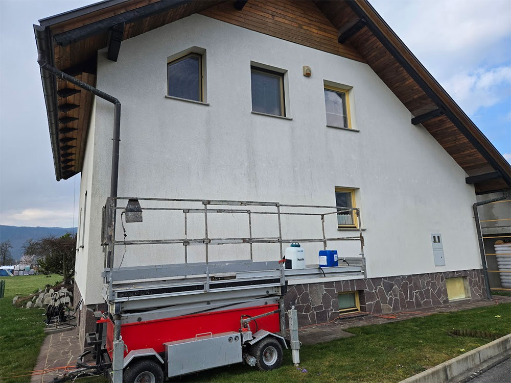 ciscenje-fasade-lesce-marec-2026-1